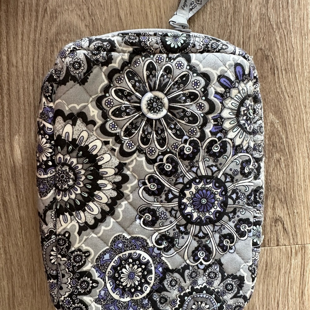 New with tag Vera Bradley Cord Organizer. Tranquil Medallion pattern.
